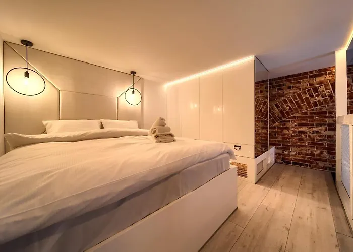 Loft With Mezzanine By Bookinghost Appartamento Breslavia